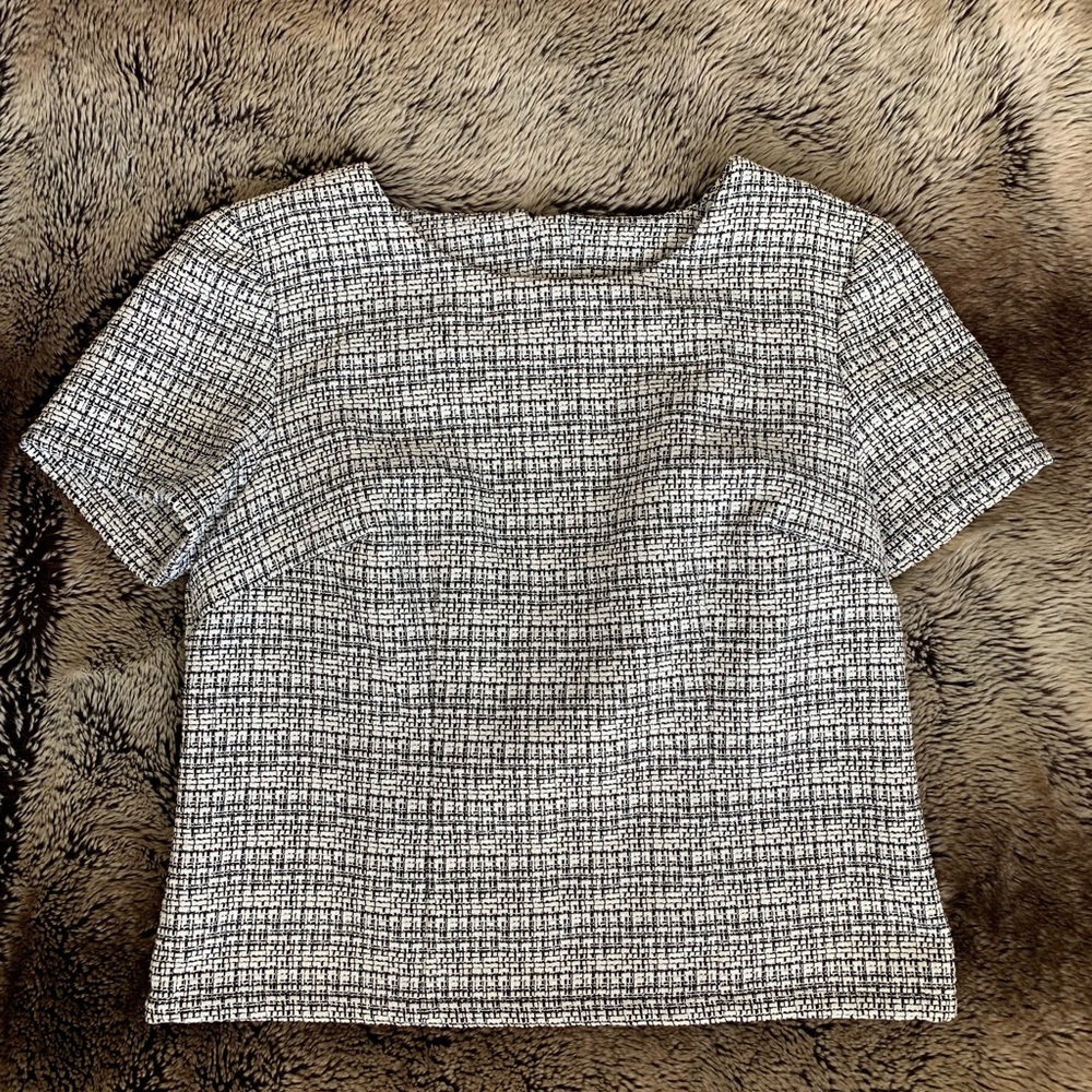 Express back and white tweed crop top